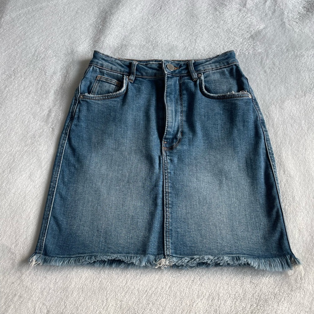 High-waisted Zara Denim Skirt